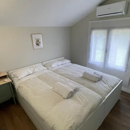 Vakantiehuis La Pinona - Acogedor En Estribaciones De La Sierra De Gredos - Casa 6 Personas Con Piscina En Avila *