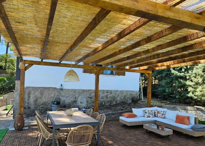 Vakantiehuis La Pinona - Acogedor En Estribaciones De La Sierra De Gredos - Casa 6 Personas Con Piscina En Avila *