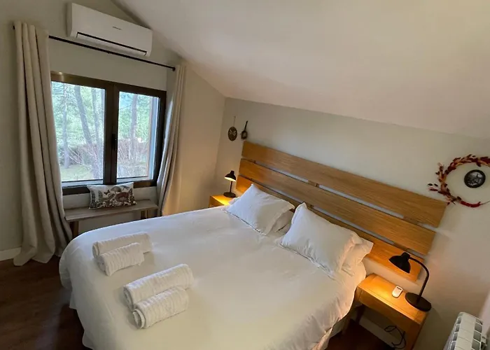 La Pinona - Acogedor En Estribaciones De La Sierra De Gredos - Casa 6 Personas Con Piscina En Avila El Tiemblo
