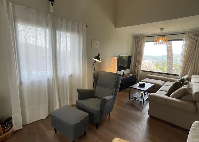 Vakantiehuis La Pinona - Acogedor En Estribaciones De La Sierra De Gredos - Casa 6 Personas Con Piscina En Avila